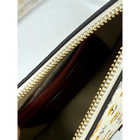 COACH Swinger 20 Floral Print Leather Bag Color is Chalk Multi NWT - Picture 8 of 11